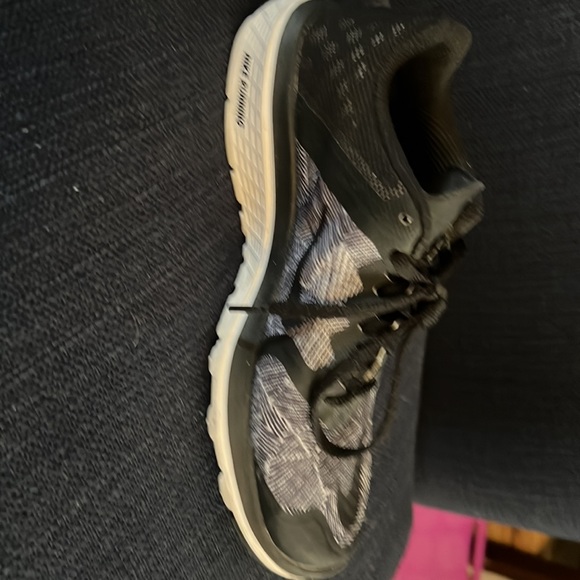 Nike running shoes in excellent condition. - Picture 4 of 4